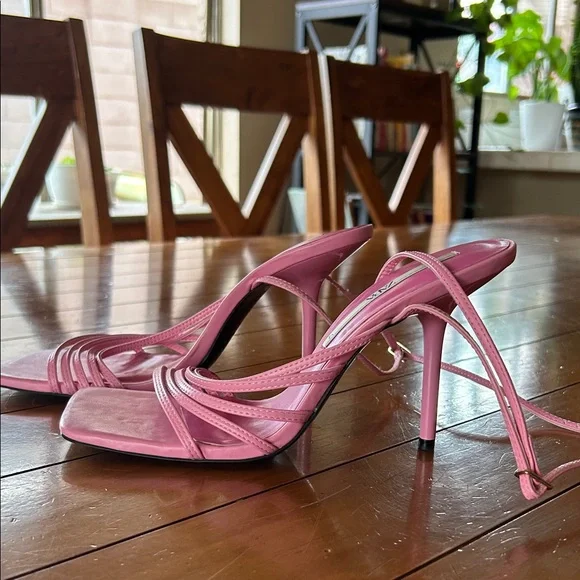 Zara Pink Strappy Stiletto Heel Sandals Size 8.5 - Picture 1 of 3